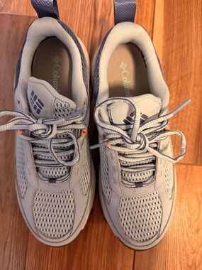 Columbia Women's Light Gray blue Mesh Sneakers